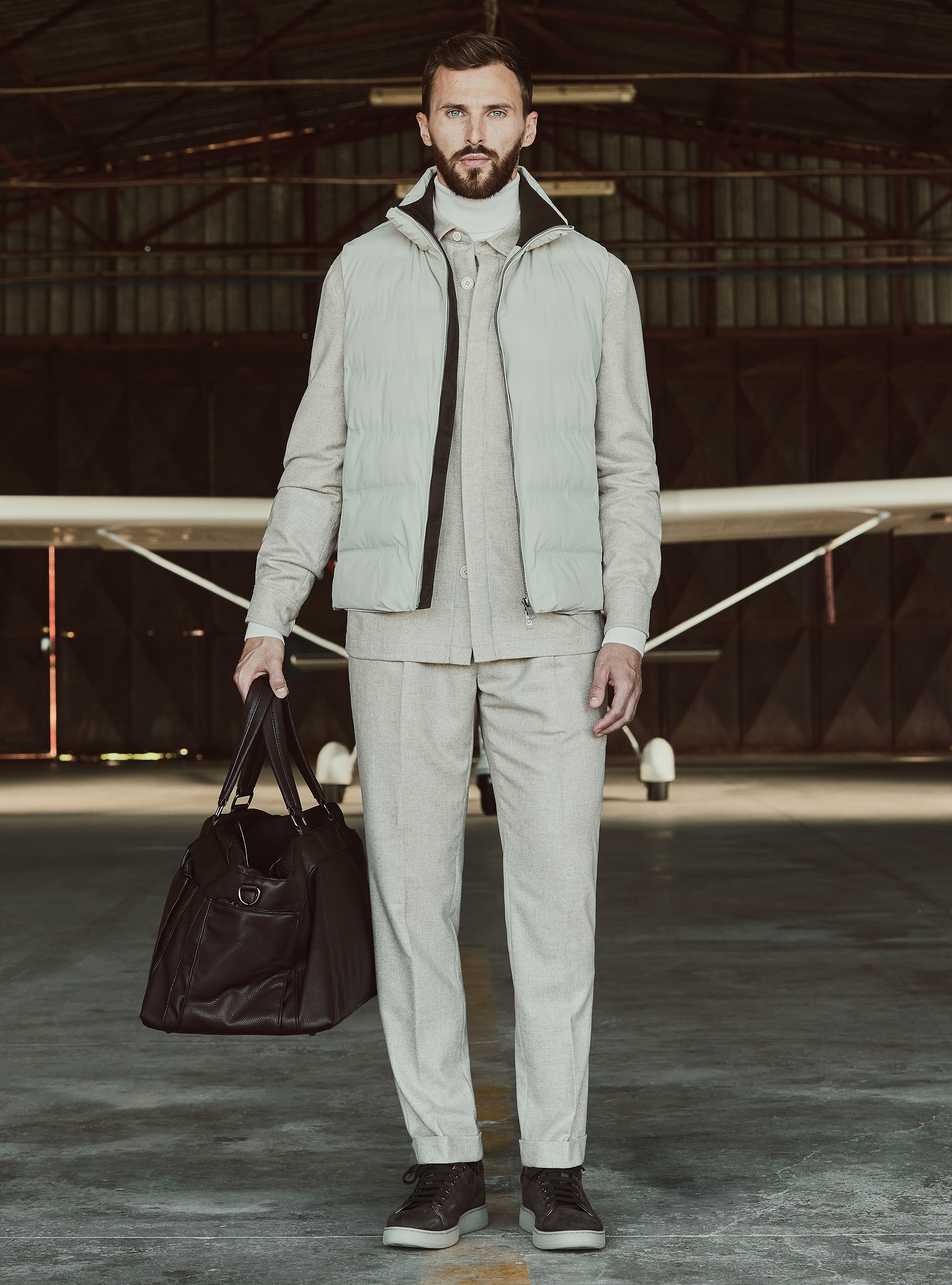 Gutteridge Hangar 17, 